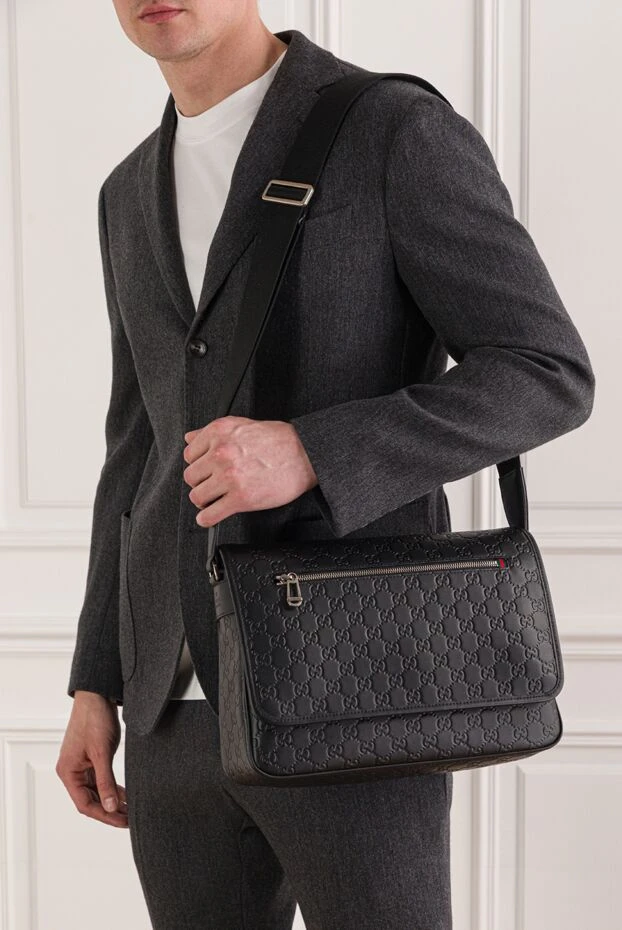 Сумка через плечо среднего размера GG Emblem черного цвета
- фото 2