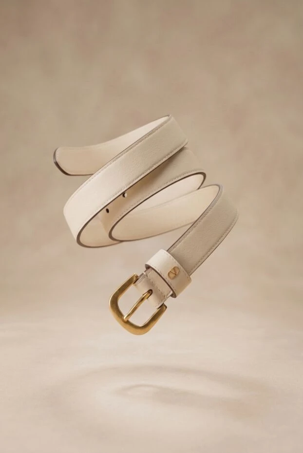 Valentino бежевый кожаный ремень с золотистой пряжкой-логотипом 193337 - фото 2