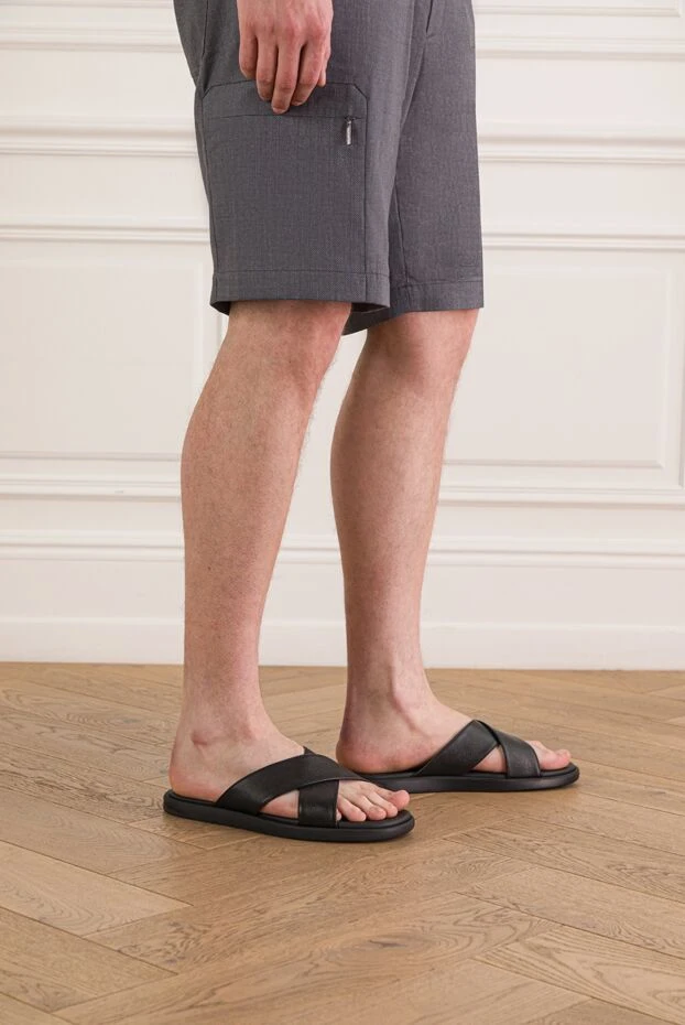 Doucal`s мужские сандалии с перекрестными ремешками из черной кожи 193469 - фото 2