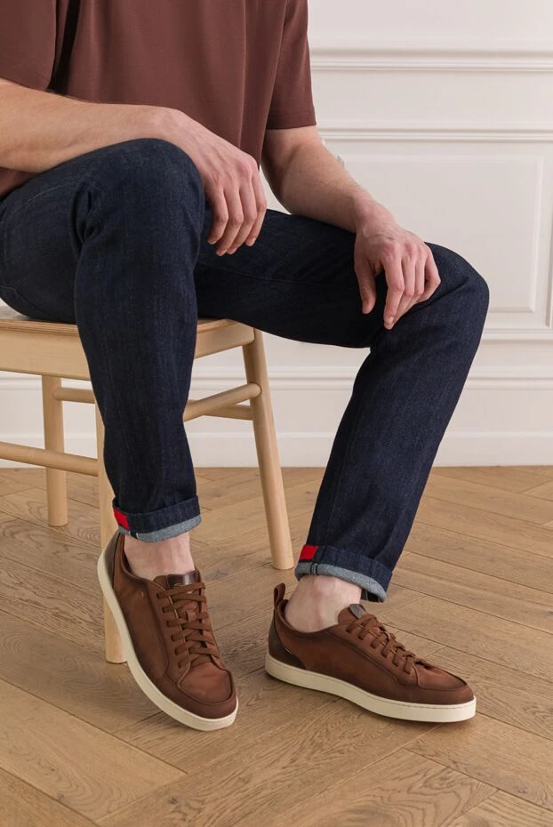 Santoni мужские коричневые кроссовки off-duty из нубука 193525 - фото 2