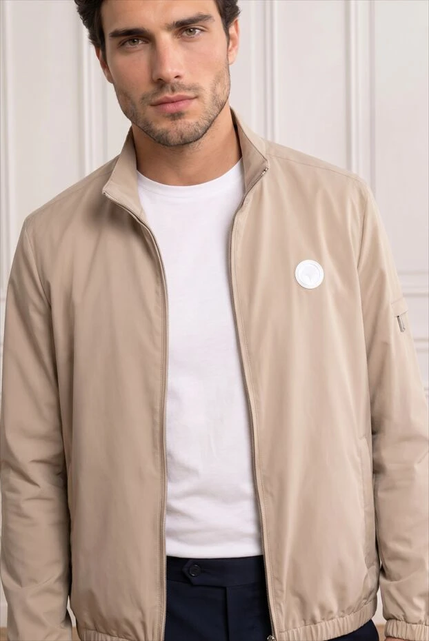 A laconic light beige demi-season bomber jacket with a zipper - photo 2