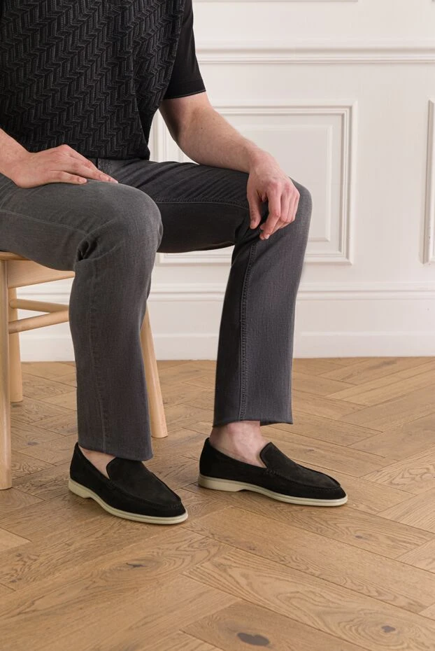 Черные мужские лоферы из натуральной замши со светлой гибкой подошвой - photo 2