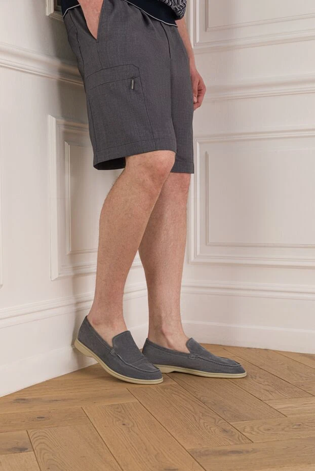 Серые мужские лоферы из натуральной замши со светлой гибкой подошвой - фото 2