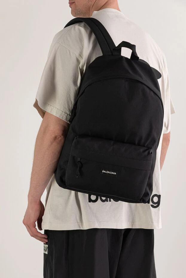 Balenciaga черный текстильный рюкзак explorer с миниатюрным логотипом на накладном кармане 193920 - фото 2