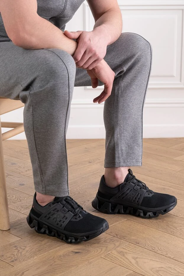 ON Running men's black cloudswift amp cushioned sneakers 194002 - photo 2