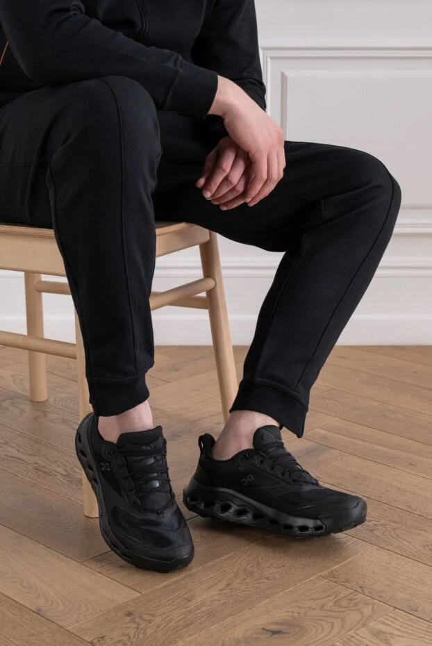ON Running cloudtilt moon men's lightweight sneakers in black 194005 - photo 2