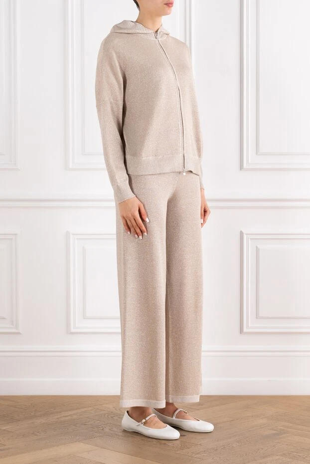 D.Exterior women's knitted suit in a delicate creamy beige shade 194210 - photo 3