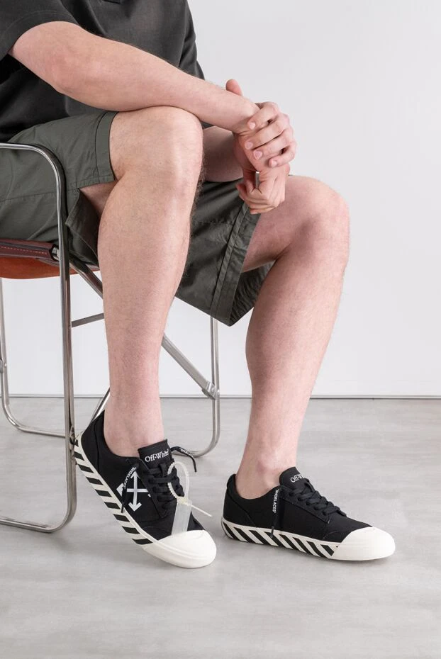 Off-White қара түсті ерлерге арналған, өзіндік диагональды жолақтары бар вулканизацияланған астыңғы сызығы бар кроссовкалар 194266 - фото 2