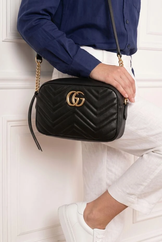 Gucci маленькая сумка camera bag gg marmont черного цвета
 194319 - фото 2