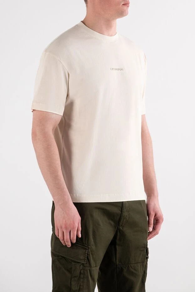 C.P. Company молочная футболка с тисненым логотипом в тон 194488 - фото 3