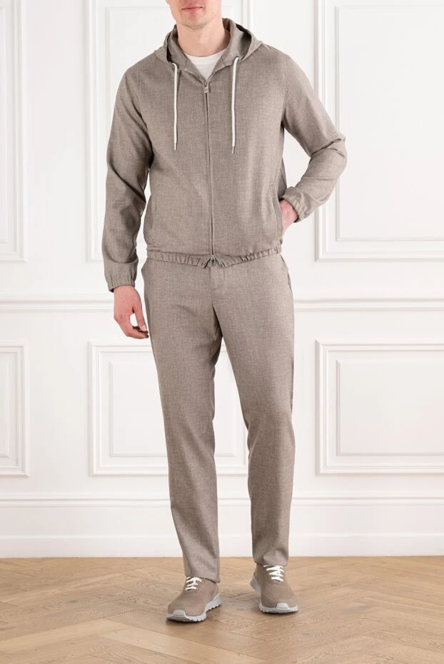 Beige wool walking suit with a drawstring hood - photo 2