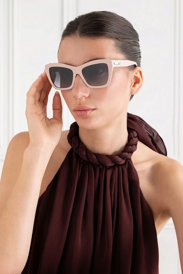 Jimmy Choo солнцезащитные розовые очки кошачий глаз с серебристыми вставками 194859 - фото 2