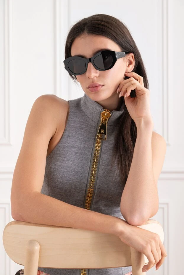 Saint Laurent жылтыр қара жақтаулары және түтінді линзалары бар сопақша күннен қорғайтын көзілдірік 194938 - фото 2