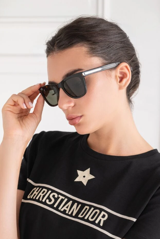 Saint Laurent металл самайлары бар тікбұрышты тасбақа қабығынан жасалған күннен қорғайтын көзілдірік 194939 - фото 2