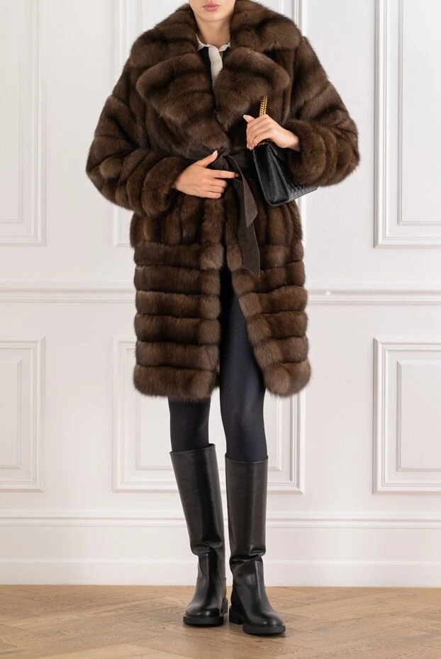 Sable robe coat with a wide collar and suede belt - photo 2