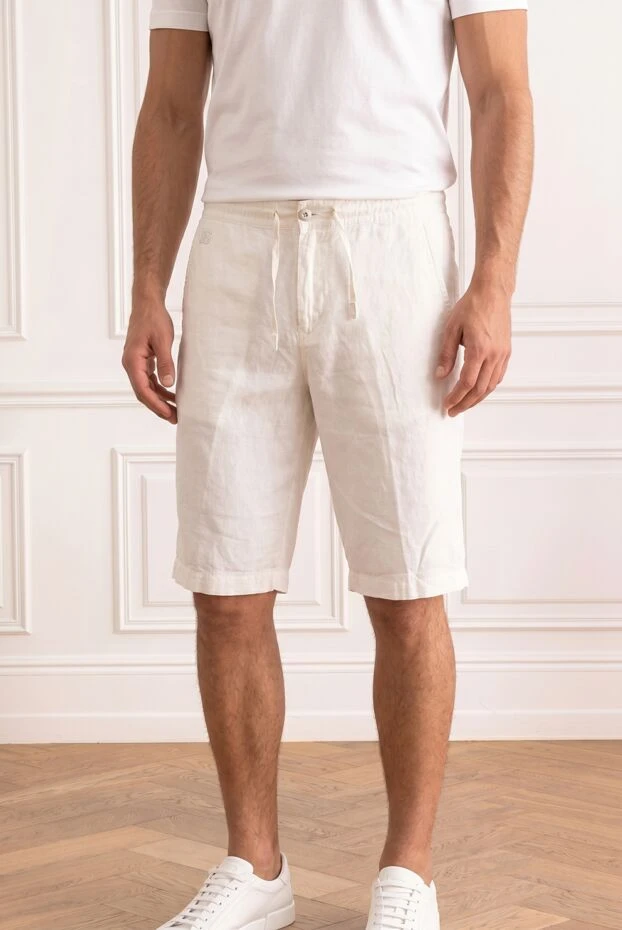 White Bermuda shorts with light embroidered monogram - photo 1