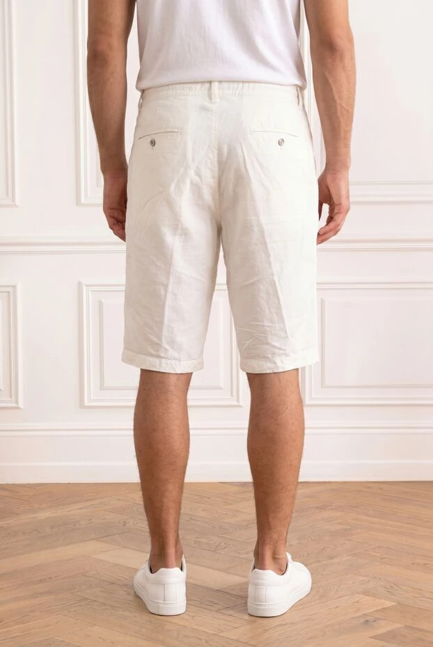 White Bermuda shorts with light embroidered monogram - photo 2