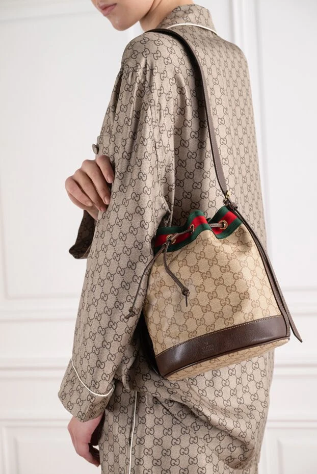 Gucci венециядағы классикалық gg кенептен жасалған әйелдерге арналған шелек сөмкесі. 196349 - фото 2