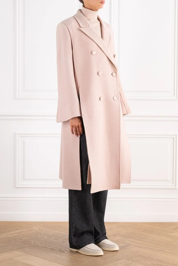 Fendi классикалық кесіндісі бар ашық қызғылт қос қауырсынды кашемир пальто 196812 - фото 3