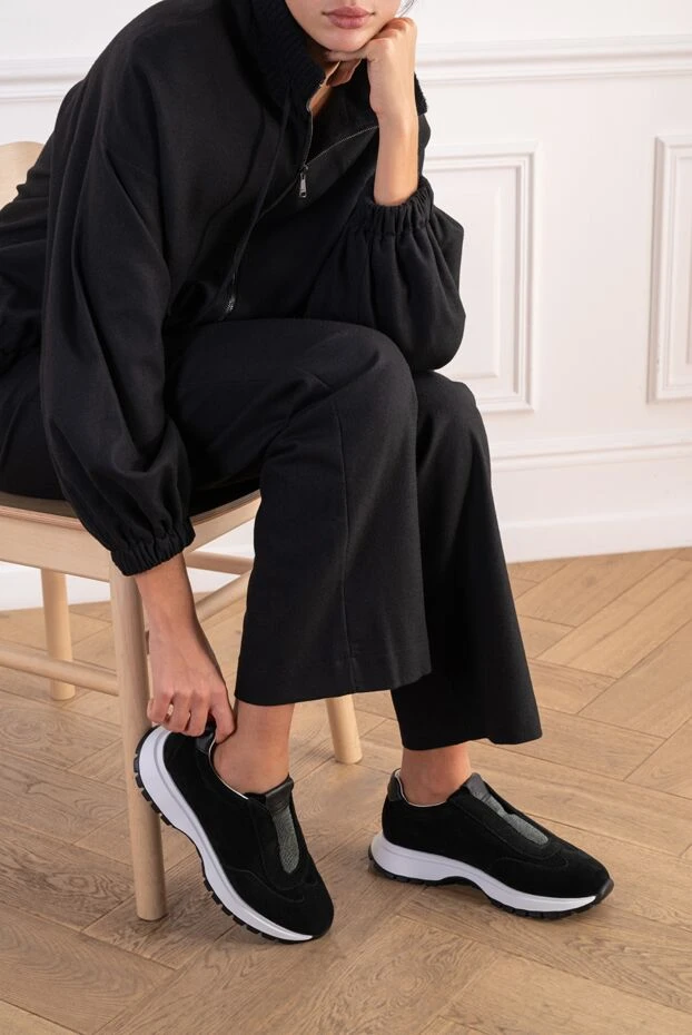 Doucal`s women's black velvet suede sneakers with a hidden elastic insert 197589 - photo 2