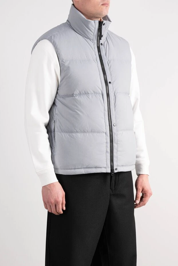 Stone Island стеганый мужской жилет дымчатого оттенка с воротником-стойкой на пуху 198080 - фото 3