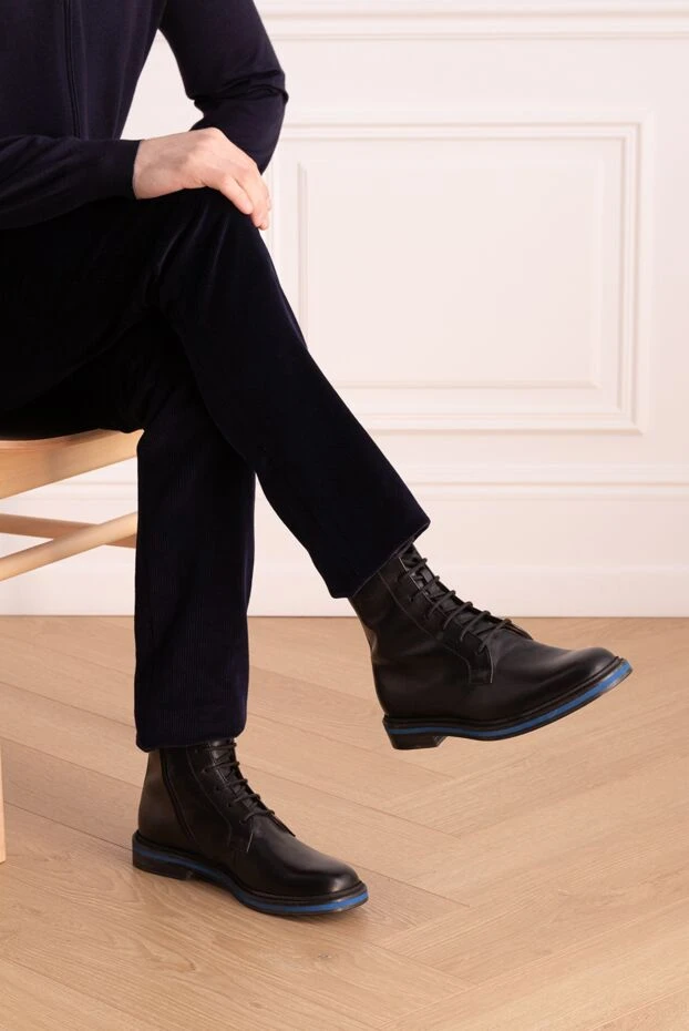 Gucci тегіс былғарыдан жасалған контрастты екі түсті табаны бар ерлерге арналған етік
 998967 - фото 3